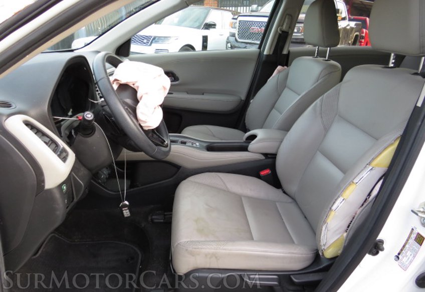 2017 Honda HR-V - Image 29