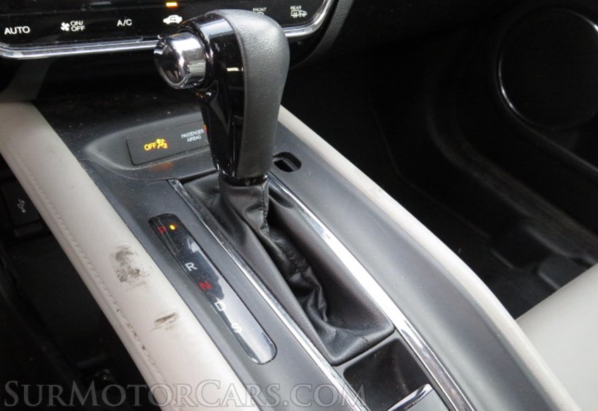 2017 Honda HR-V - Image 38