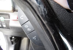 2017 Honda HR-V - Image 36