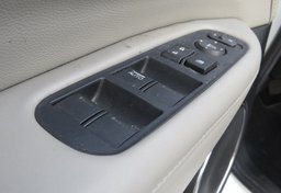 2017 Honda HR-V - Image 41