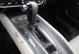 2017 Honda HR-V - Image 38