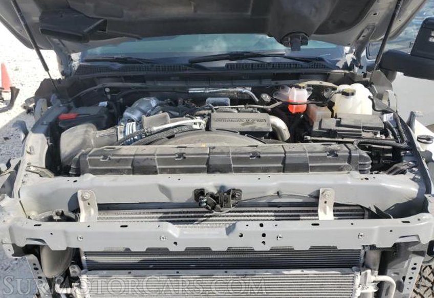 2024 GMC Sierra 2500HD - Image 12