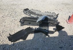 2024 GMC Sierra 2500HD - Image 13