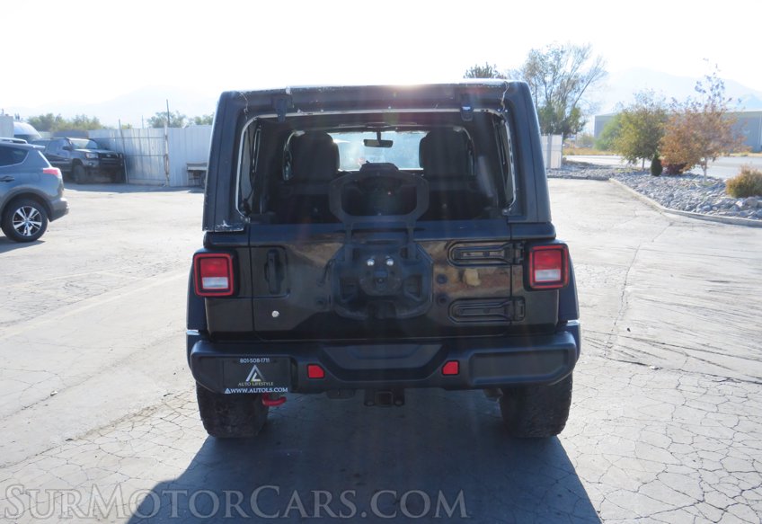 2018 Jeep Wrangler Unlimited - Image 11