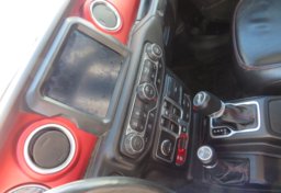 2018 Jeep Wrangler Unlimited - Image 31