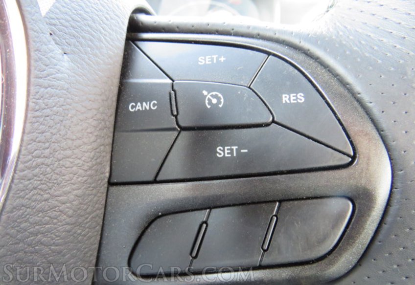 2021 Dodge Charger - Image 39