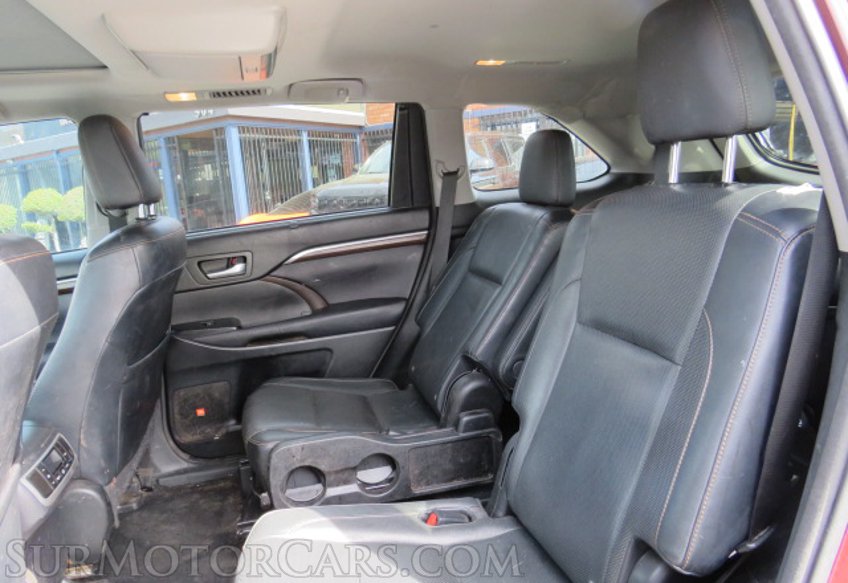 2016 Toyota Highlander - Image 24