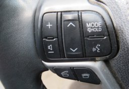 2016 Toyota Highlander - Image 32