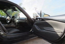 2022 Mazda MX-5 Miata - Image 25