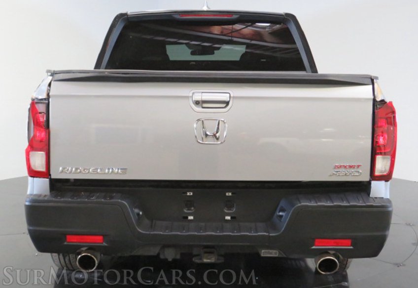 2021 Honda Ridgeline - Image 10