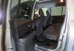 2021 Honda Ridgeline - Image 22