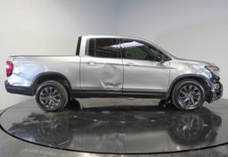 2021 Honda Ridgeline - Image 12