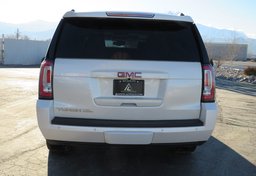 2015 GMC Yukon XL - Image 11