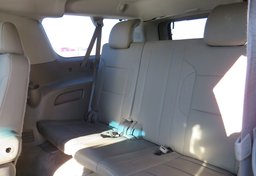 2015 GMC Yukon XL - Image 30