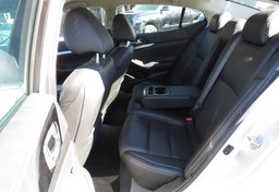 2021 Nissan Maxima - Image 23