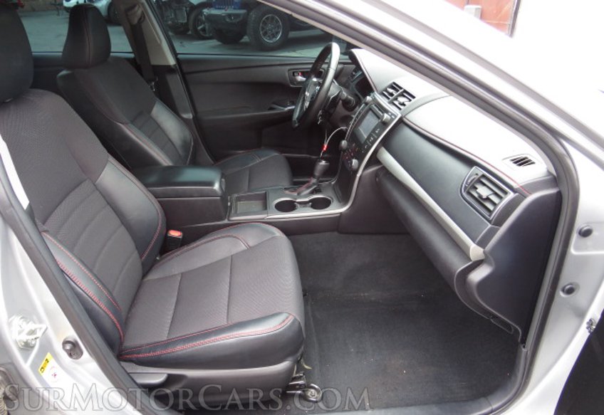 2016 Toyota Camry - Image 25