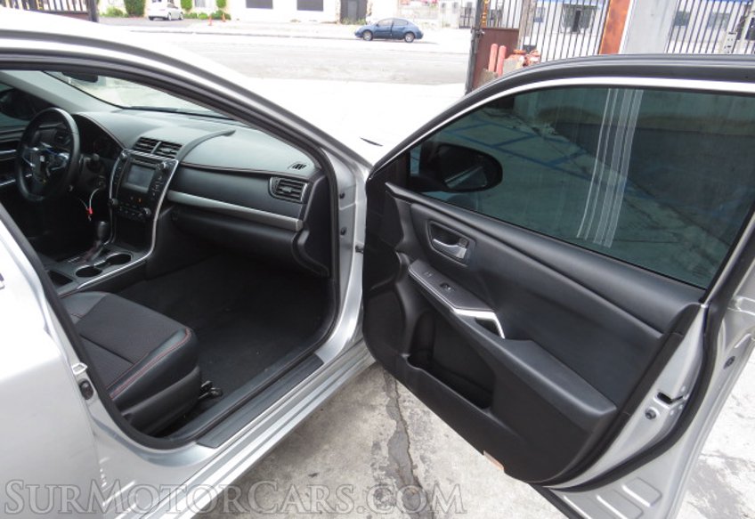2016 Toyota Camry - Image 21