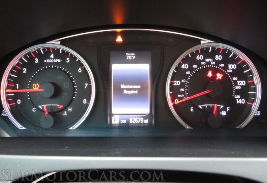2016 Toyota Camry - Image 32