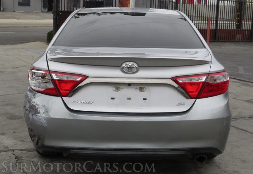 2016 Toyota Camry - Image 10
