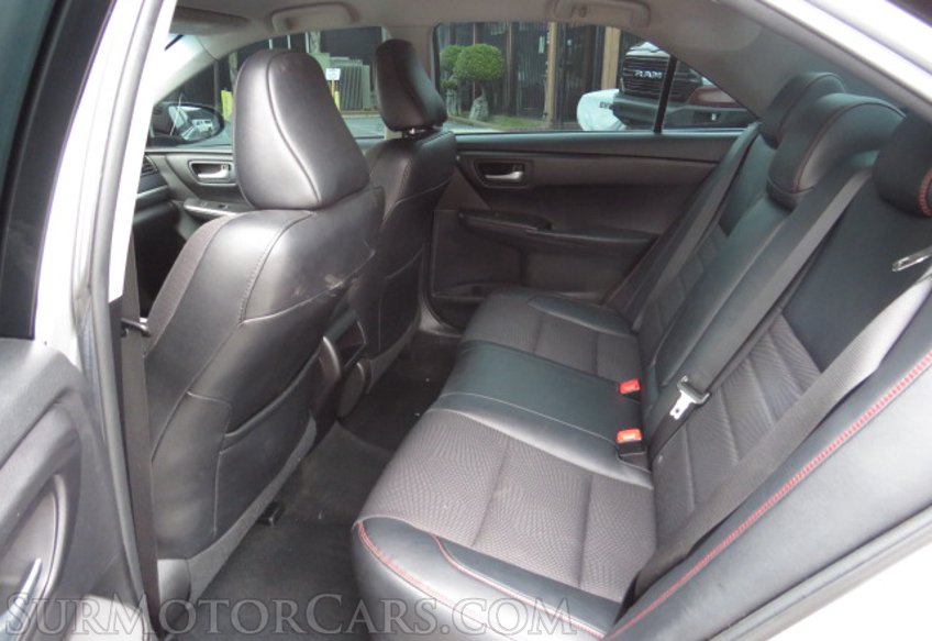 2016 Toyota Camry - Image 30