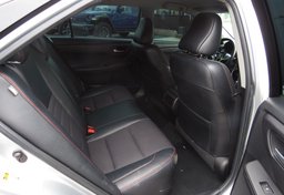 2016 Toyota Camry - Image 31