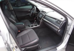 2016 Toyota Camry - Image 27
