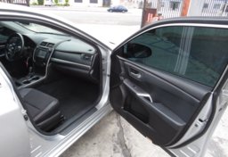 2016 Toyota Camry - Image 21