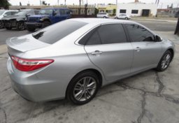 2016 Toyota Camry - Image 5