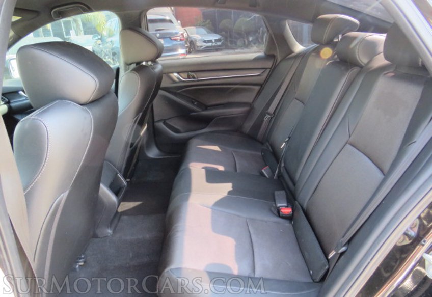 2019 Honda Accord Sedan - Image 28