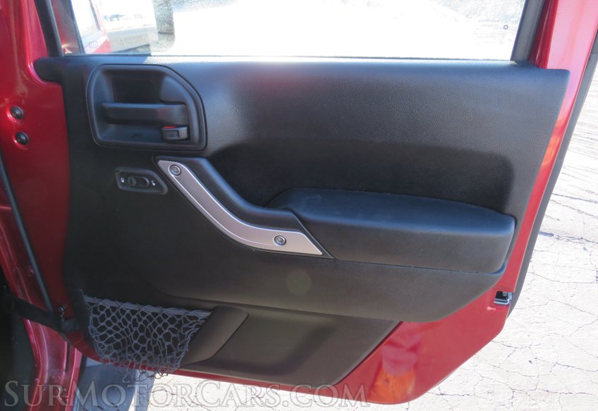 2013 Jeep Wrangler Unlimited - Image 40