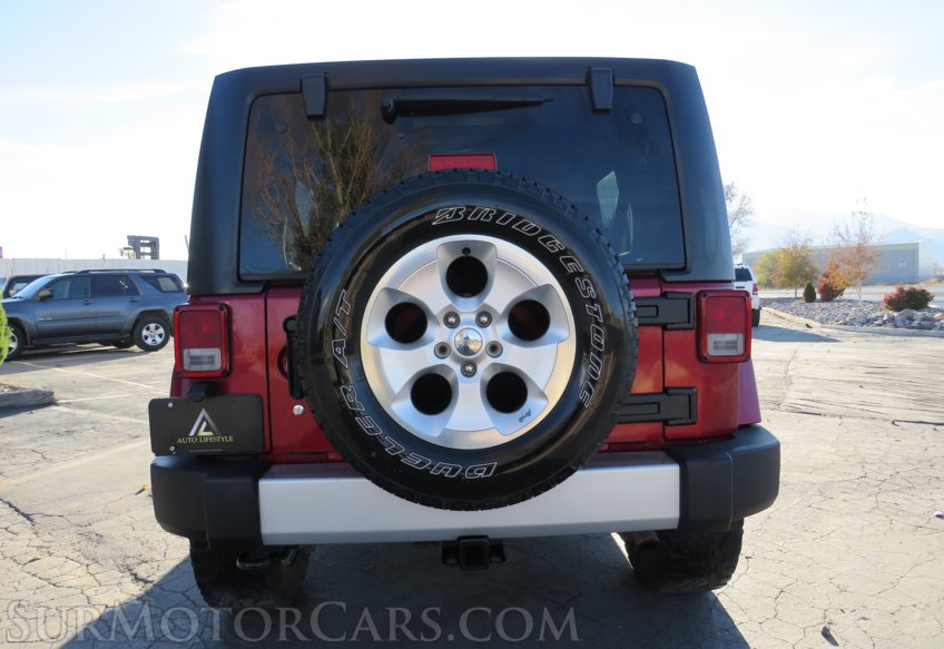 2013 Jeep Wrangler Unlimited - Image 11