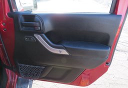 2013 Jeep Wrangler Unlimited - Image 40