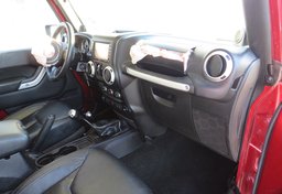 2013 Jeep Wrangler Unlimited - Image 22