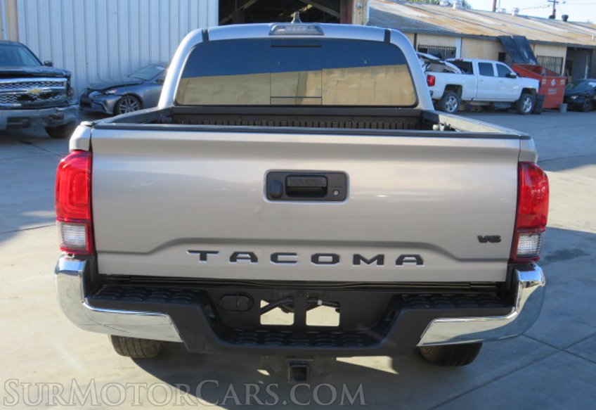 2021 Toyota Tacoma - Image 12