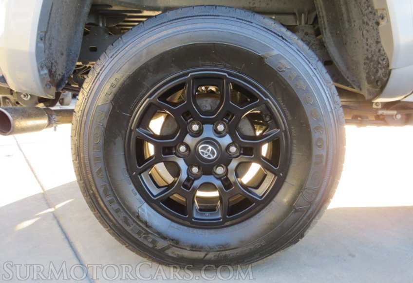 2021 Toyota Tacoma - Image 19