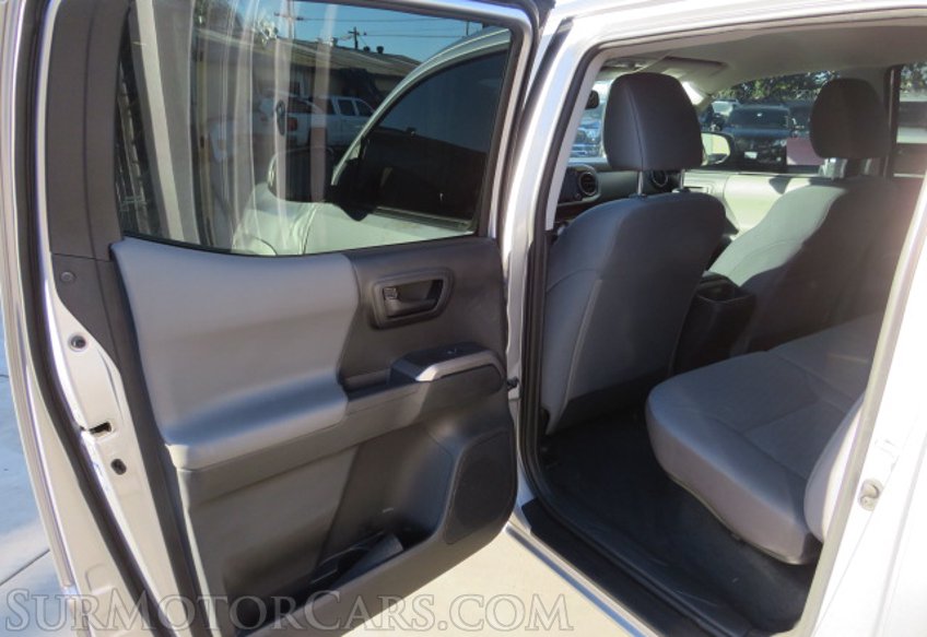 2021 Toyota Tacoma - Image 22