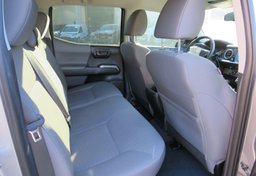 2021 Toyota Tacoma - Image 30