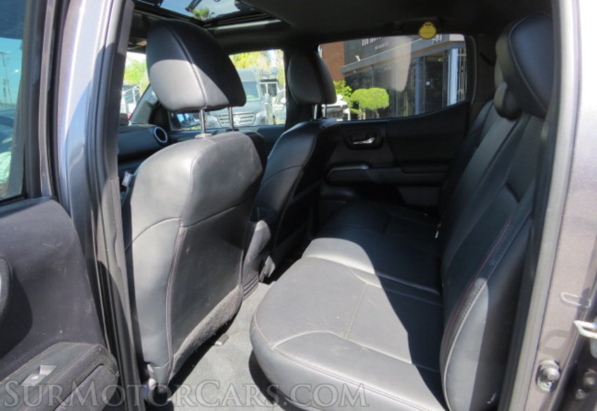 2020 Toyota Tacoma 4WD - Image 36