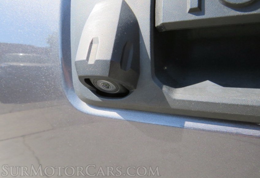 2020 Toyota Tacoma 4WD - Image 19