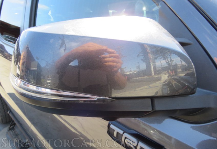 2020 Toyota Tacoma 4WD - Image 20