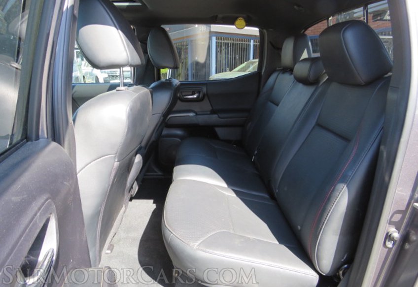 2020 Toyota Tacoma 4WD - Image 38