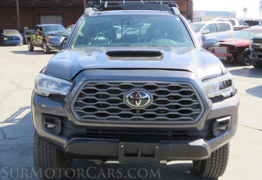 2020 Toyota Tacoma 4WD - Image 13