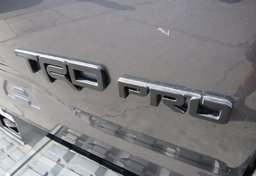 2020 Toyota Tacoma 4WD - Image 22