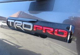 2020 Toyota Tacoma 4WD - Image 24