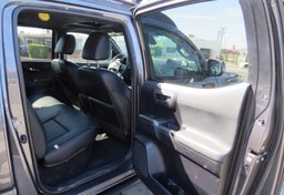 2020 Toyota Tacoma 4WD - Image 29