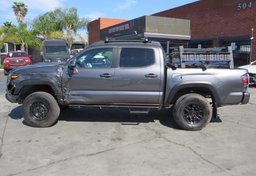 2020 Toyota Tacoma 4WD - Image 5