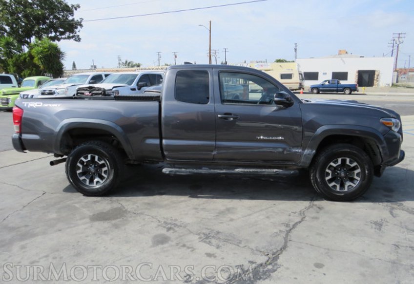 2016 Toyota Tacoma - Image 5