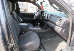 2016 Toyota Tacoma - Image 23