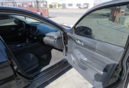 2020 Nissan Altima - Image 19