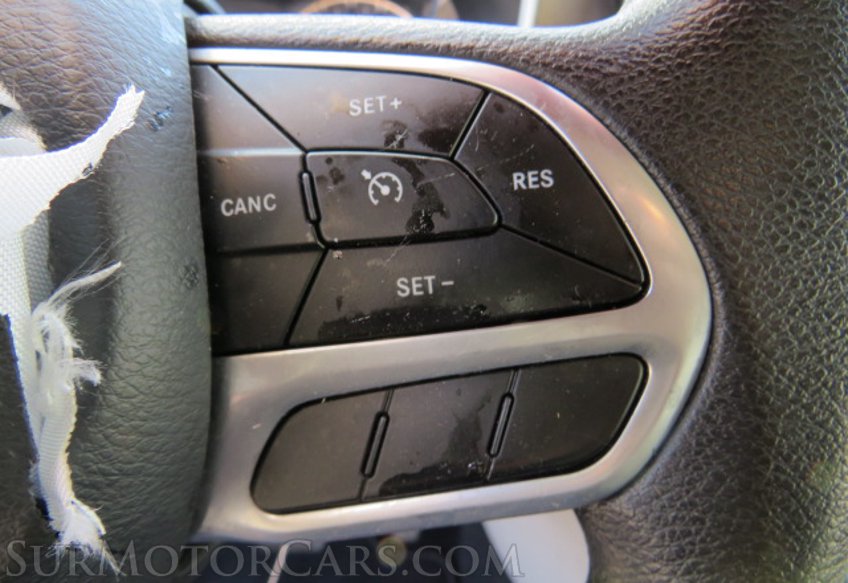 2020 Chrysler Voyager - Image 35